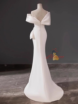 Sexy White Mermaid Satin Pleats Wedding Dress