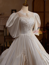 Vintage White Satin Appliques Wedding Dress