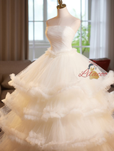 Champagne Tulle Strapless Pleats Wedding Dress