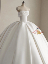 White Satin Appliques Strapless Wedding Dress