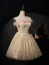 Champagne Tulle Sequins Strapless Homecoming Dress