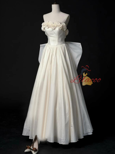 Ivory Satin Strapless 3D Flower Wedding Dress