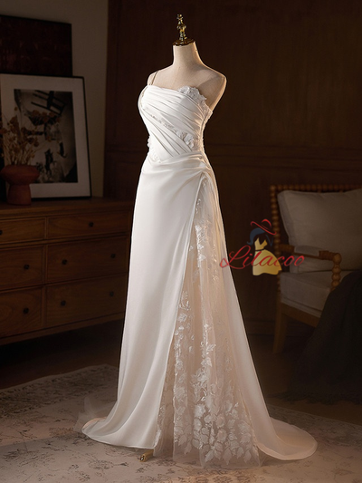 White Satin Strapless 3D Appliques Wedding Dress