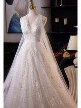 White Lace V-neck Backless Wedding Dress