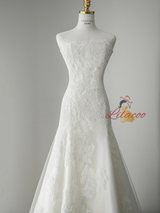 Sexy White Tulle Lace Strapless Wedding Dress