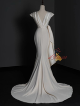 Ivory V-neck Backless Wedding Dress