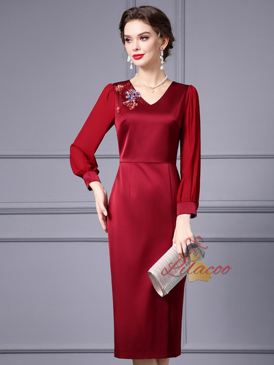 Burgundy V-neck Crystal Mother Of The Bride Dress