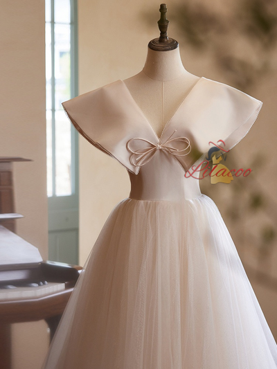 A-Line Champagne Tulle V-neck Wedding Dress