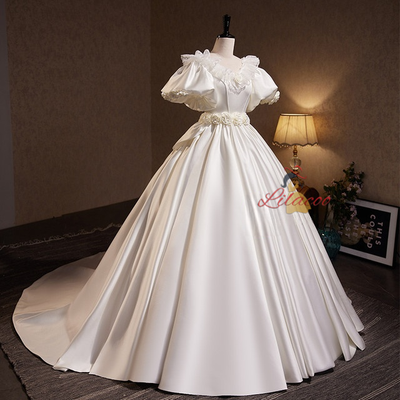 White Satin Puff Sleeve Flower Wedding Dress