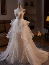 White Tulle V-neck Sequins Beading Wedding Dress