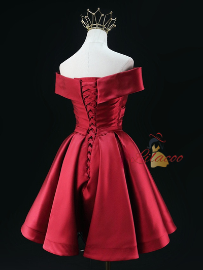 Burgundy Satin Pleats Homecoming Dress