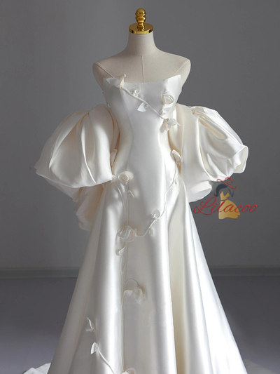 Ivory Strapless Satin 3D Flower Wedding Dress