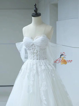 White Tulle Lace Appliques Sweetheart Wedding Dress