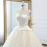 Ivory White Sweetheart Satin Wedding Dress