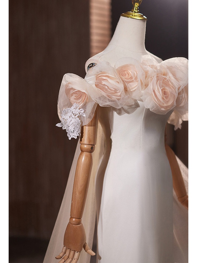 Sexy Light Champagne Tulle Flower Wedding Dress