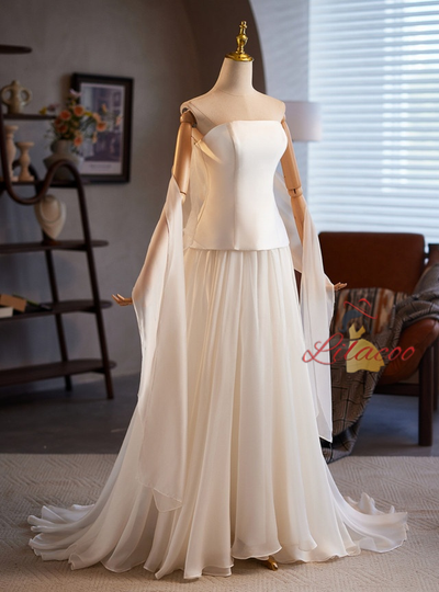 Fashion White Tulle Strapless Wedding Dress