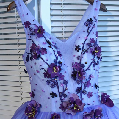 Purple V-neck Tulle Appliques Beading Homecoming Dress