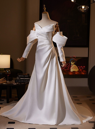 White Satin Long Sleeve Pleats Wedding Dress