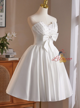 White Satin Strapless Pleats Bow Wedding Dress