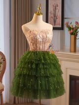 Green Tulle Strapless Sequins Beading Homecoming Dress