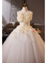 White Tulle Strapless 3D Flower Wedding Dress