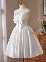 White Satin Strapless Pleats Bow Wedding Dress