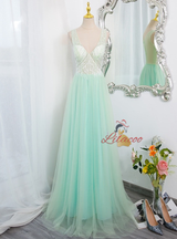 Blue Tulle V-neck Beading Prom Dress