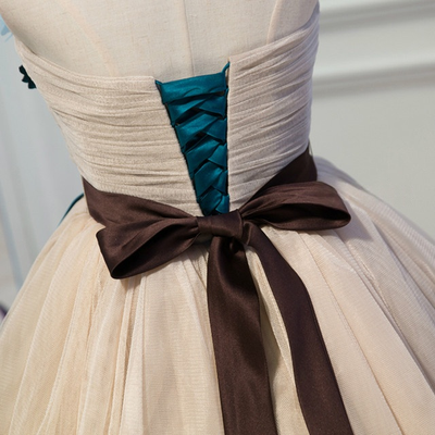 Champagne Tulle Strapless Flower Homecoming Dress