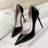 Lacquered Shallow-mouth Pointed Hollow Shoes