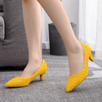 Lace Pointed Low-heeled Wedding Shoes
