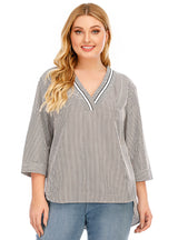 V-neck Cropped Sleeve Dovetail Stripe Splicing T-shirt