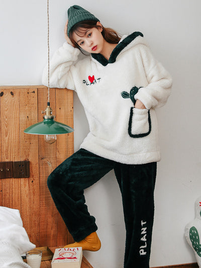 Women White Green Cactus Coral Velvet Pajamas