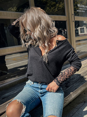 Spliced Lace Round Neck Long Sleeve Slim Knit Top