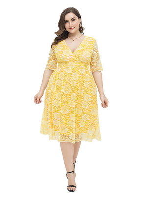 Yellow Lace V-neck Short Sleeve Plus Size Dress