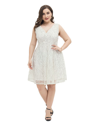 White V Neck Sleeveless Lace Dress