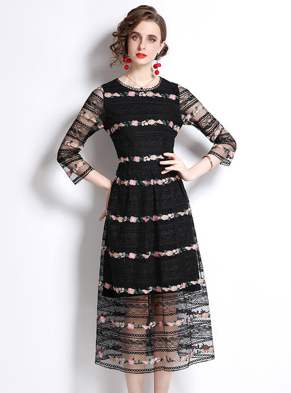 Yarn Lace Embroidery Long Sleeve Dress