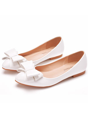 Women White Pointed Flat Shoes