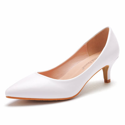 Shallow-pointed Low-heeled Shoes
