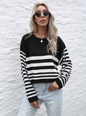 Round Neck Striped Knitted Short Sweater