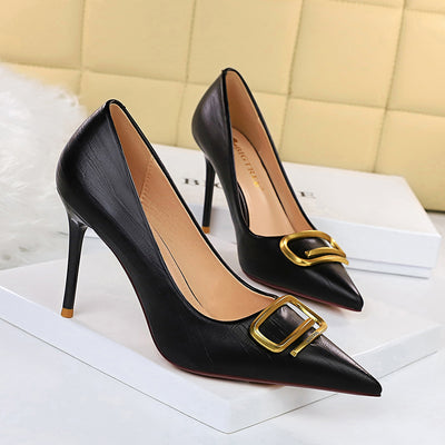 Shallow Pointed Metal Buckle Decorative Shoes