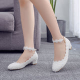 White Round Head Lace Wedding Shoes