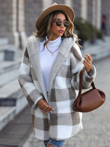 Plush Long-sleeved Loose Plaid Buttonless Coat