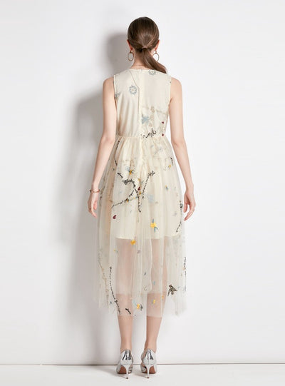 Heavy-duty Embroidered Slim Dress