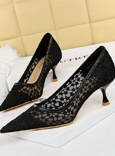 Shallow Pointed Mesh Hollow Lace Shoes