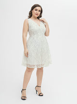 White V Neck Sleeveless Lace Dress