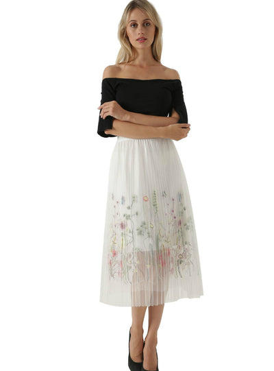 Women Knitted Pleated Embroidered Skirt
