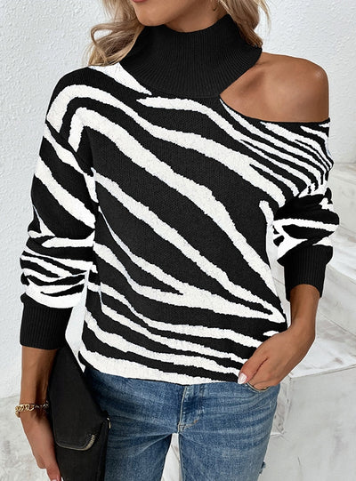 Contrasting Tiger-patterned Turtleneck Sweater
