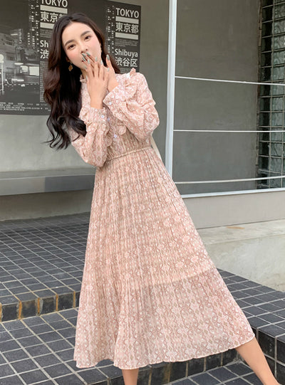 Female Long Sleeve Printed Casual Pleated Dresses