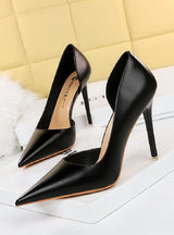 Shallow Pointed Hollow Shoes