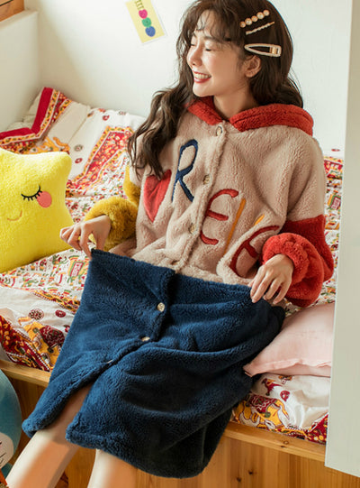 Letter Thickened Coral Fleece Robe Long Nightwear